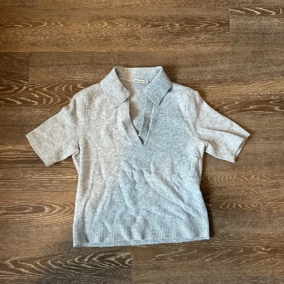 Abercrombie & Fitch Notch-Neck Sweater Tee - S - Picture 2 of 3